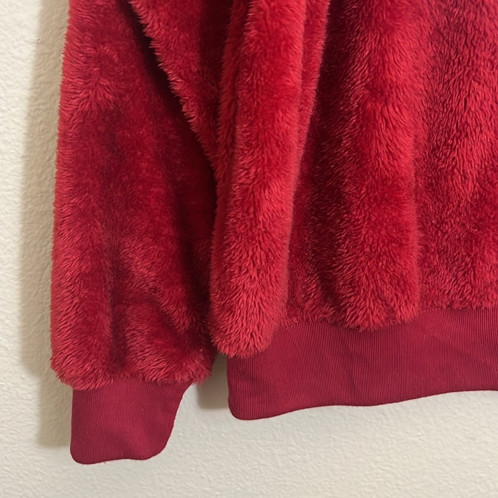 Coca Cola Red Crew Neck Sweatshirt Sequin Polar Bear Design - Picture 4 of 7